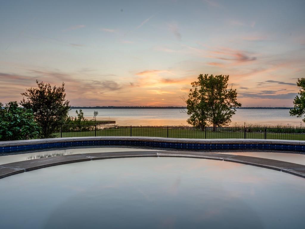 1804 S Lakeshore Drive