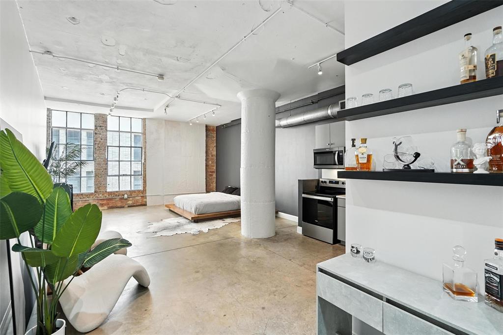 Soco Urban Loft Condo - Residential Lease