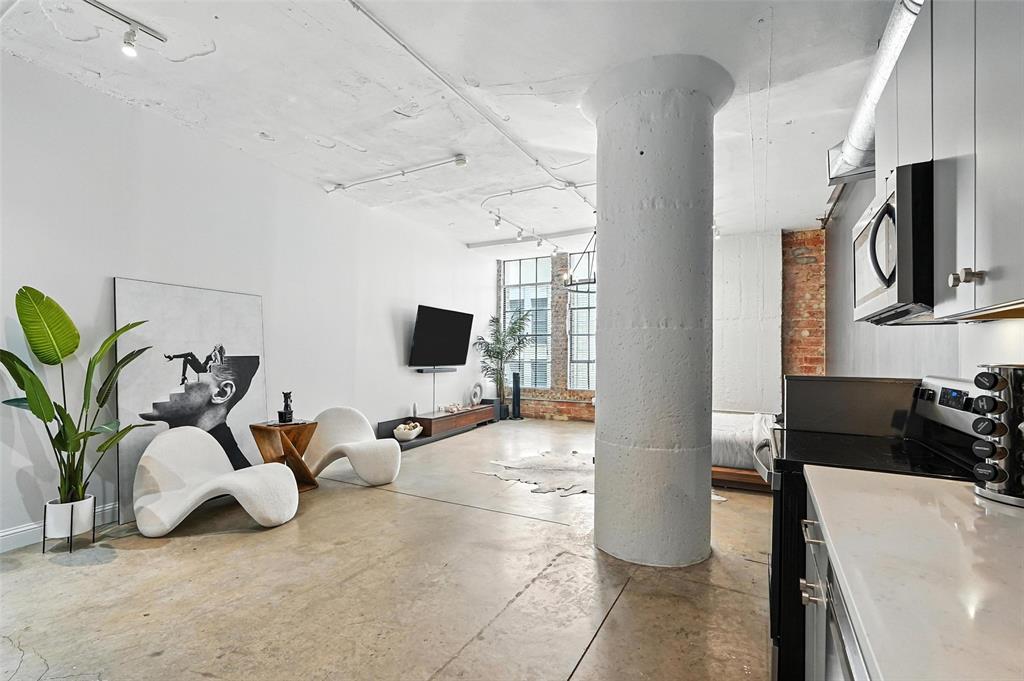 Soco Urban Loft Condo - Residential Lease