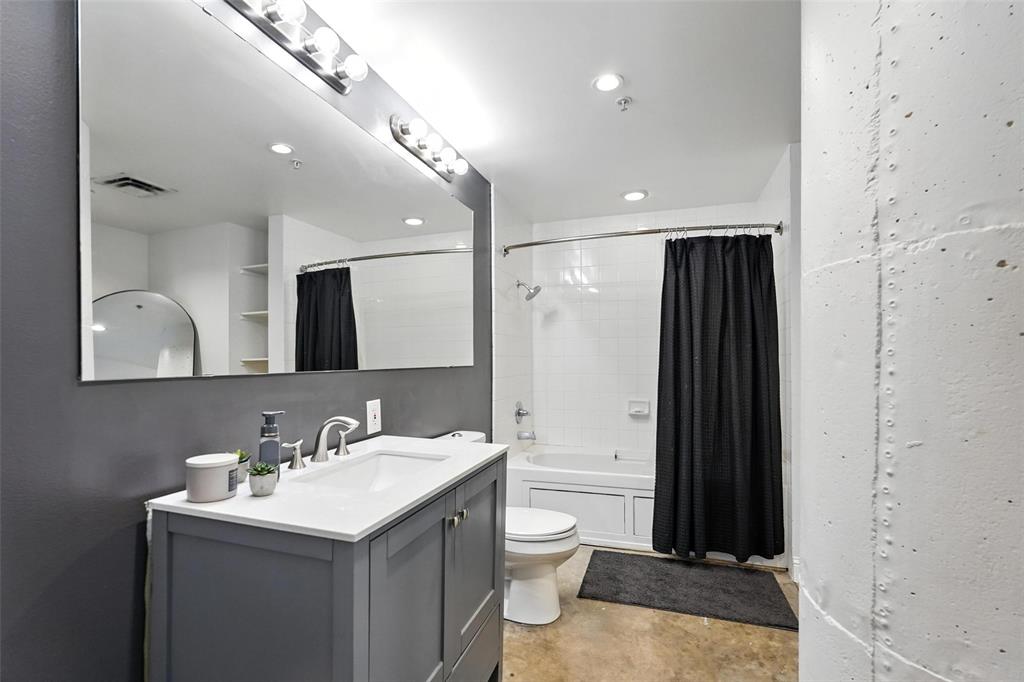 Soco Urban Loft Condo - Residential Lease