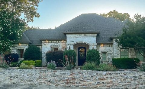 8401 Bluebonnet Road Dallas TX 75209