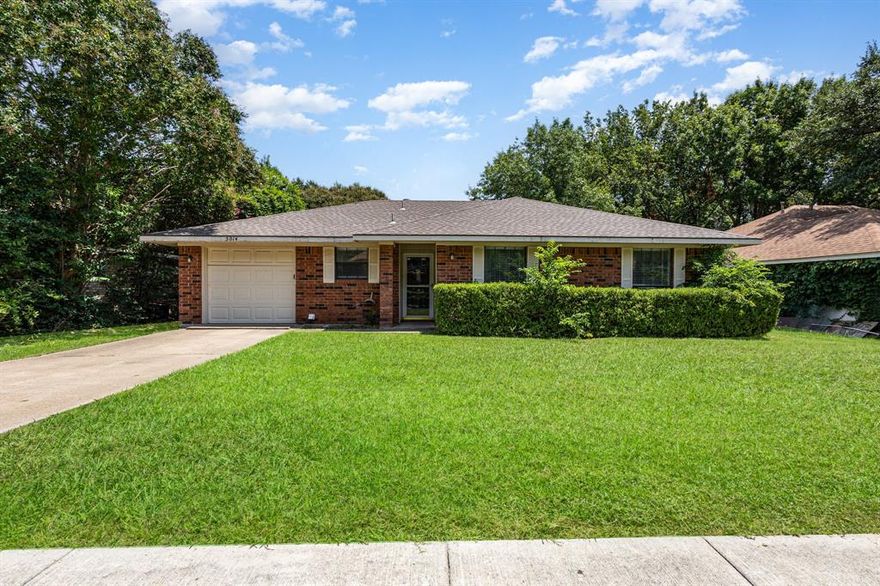 Charming home with lots of great upgrades! This amazing 3 bedroom family home comes complete with a large master bedroom, large living area featuring a brick fireplace, and 2 baths. Close to Hwy 78, George Bush Tollway and shopping!! Don’t miss this one!