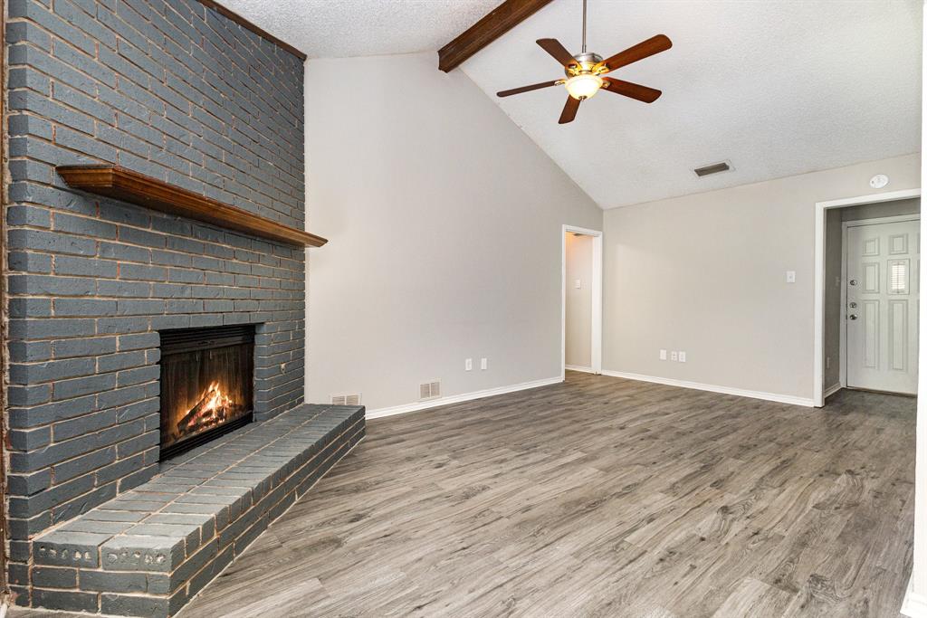 5014 Brookhollow Drive