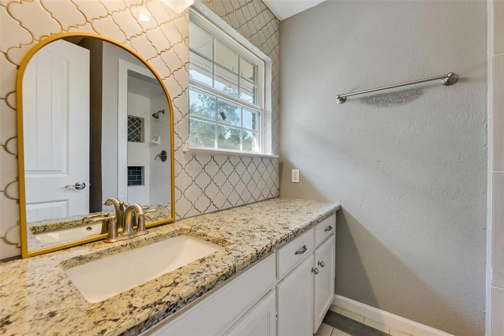 North Richland Hills, Texas 76180, United States, 3 Bedrooms Bedrooms, ,2 BathroomsBathrooms,Residential,Contingent,15797