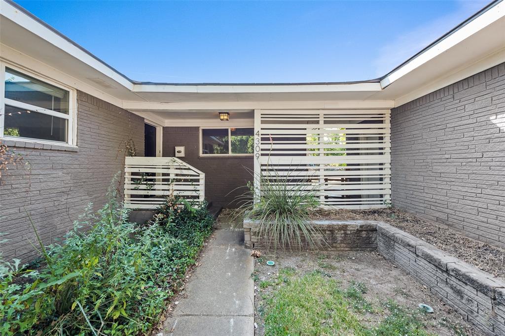 North Richland Hills, Texas 76180, United States, 3 Bedrooms Bedrooms, ,2 BathroomsBathrooms,Residential,Contingent,15797