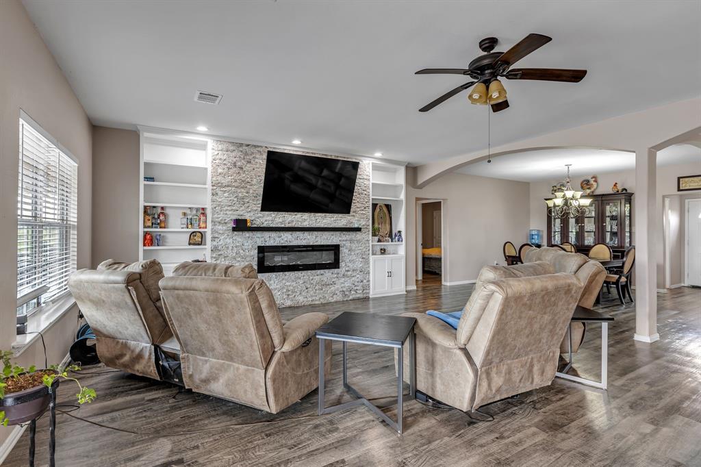9500 Old Nacogdoches Trail