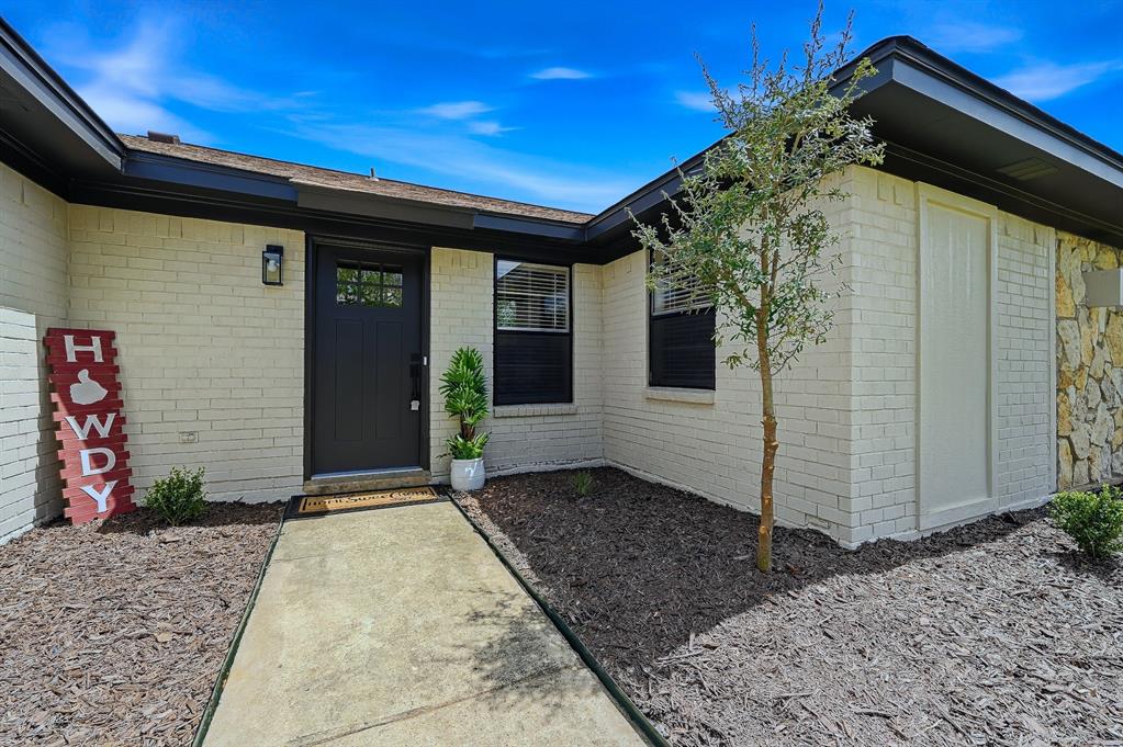 3813 Fox Hollow Drive