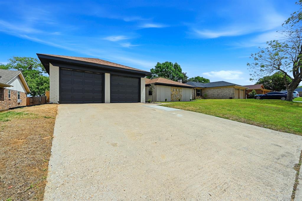 3813 Fox Hollow Drive