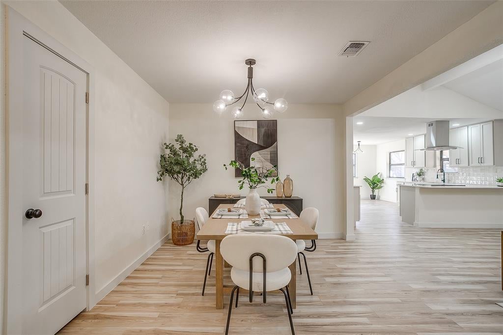 2421 Meadow View