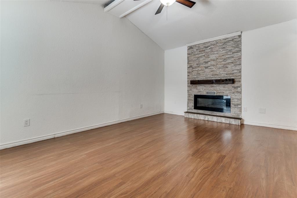 Gran Villa Twnhs - Residential