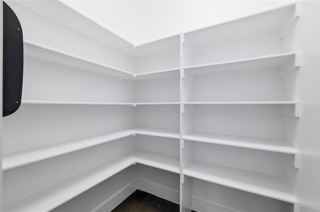 Flora Street Twnhms 01 - Residential