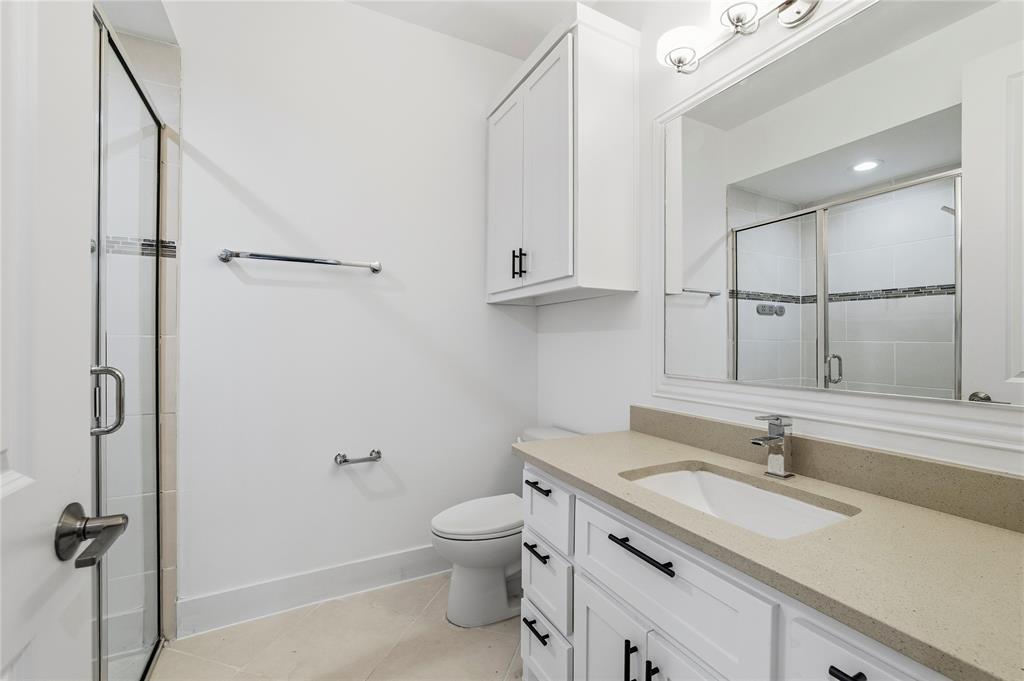 Flora Street Twnhms 01 - Residential