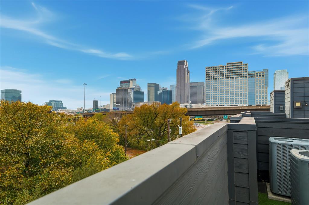 Flora Street Twnhms 01 - Residential