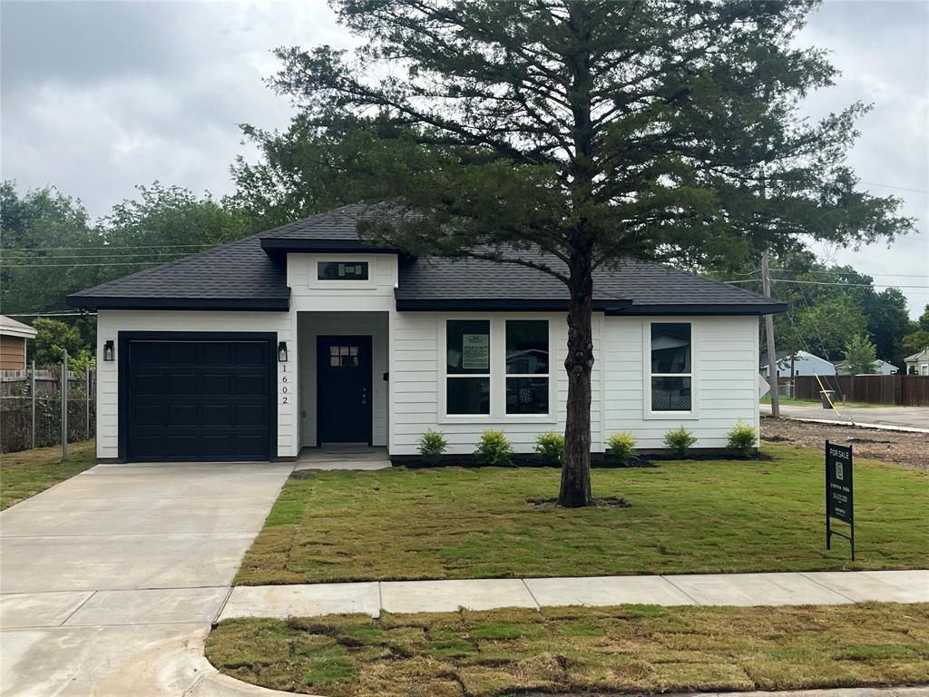 1602 Holcomb Road