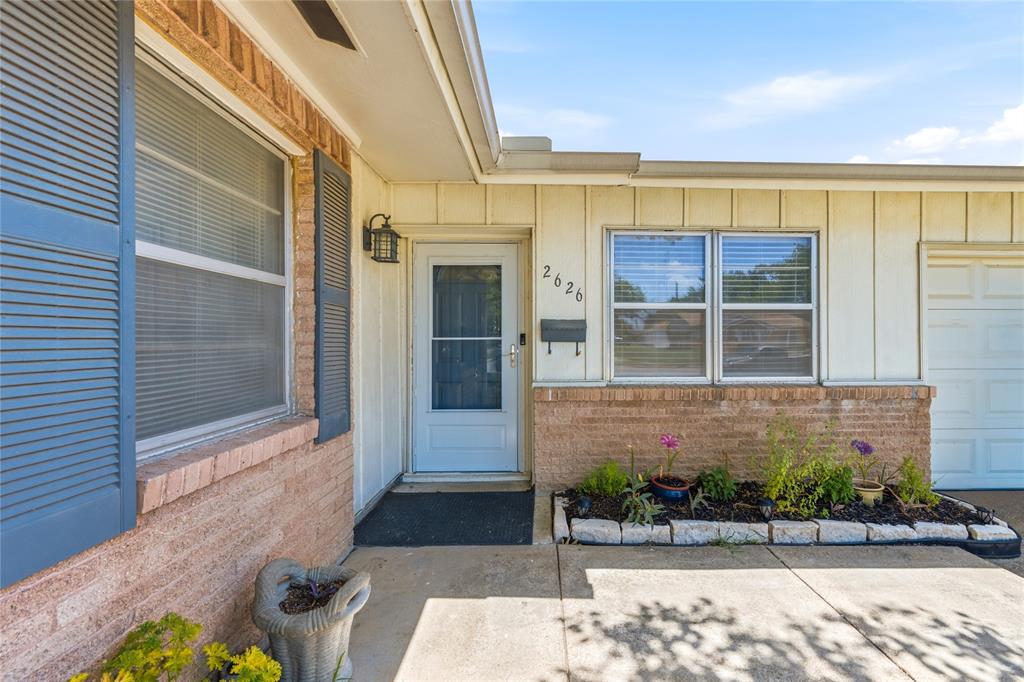 2626 Rosewood Drive