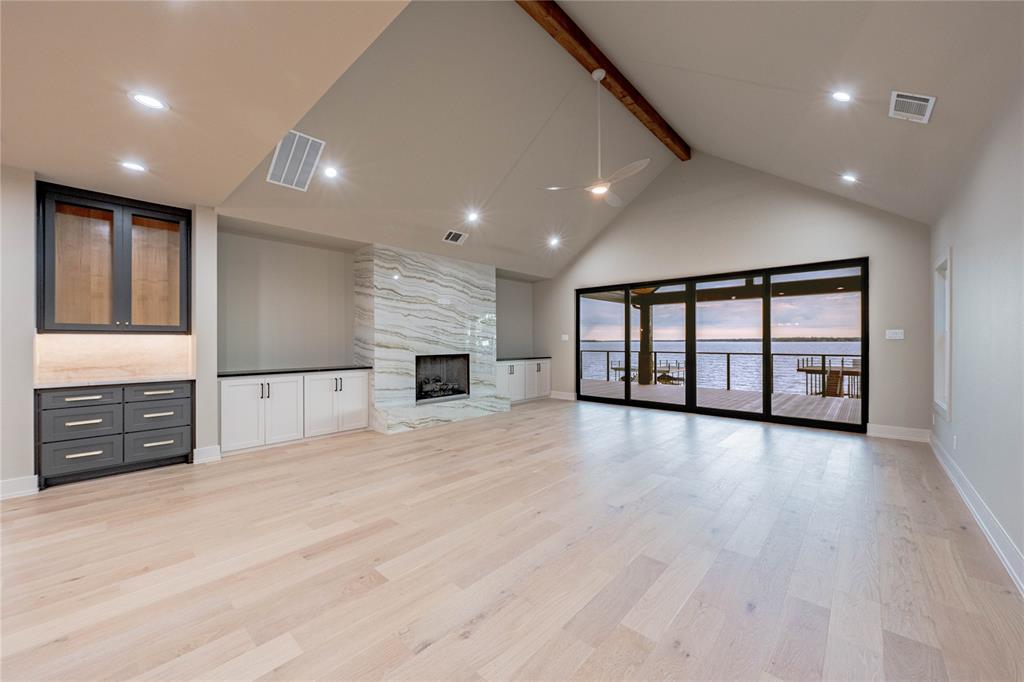 85 Isle Of View Drive