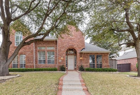 Photo of 8004 Ashby Court, Plano, TX 75025 (MLS # 21141190)