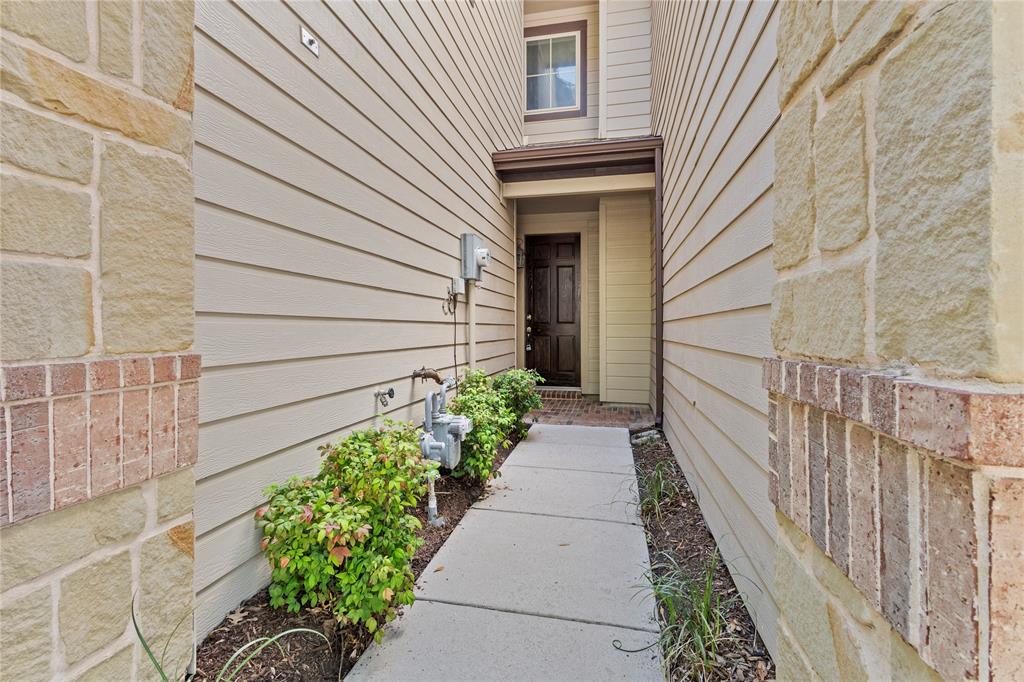 828 Vashon Drive