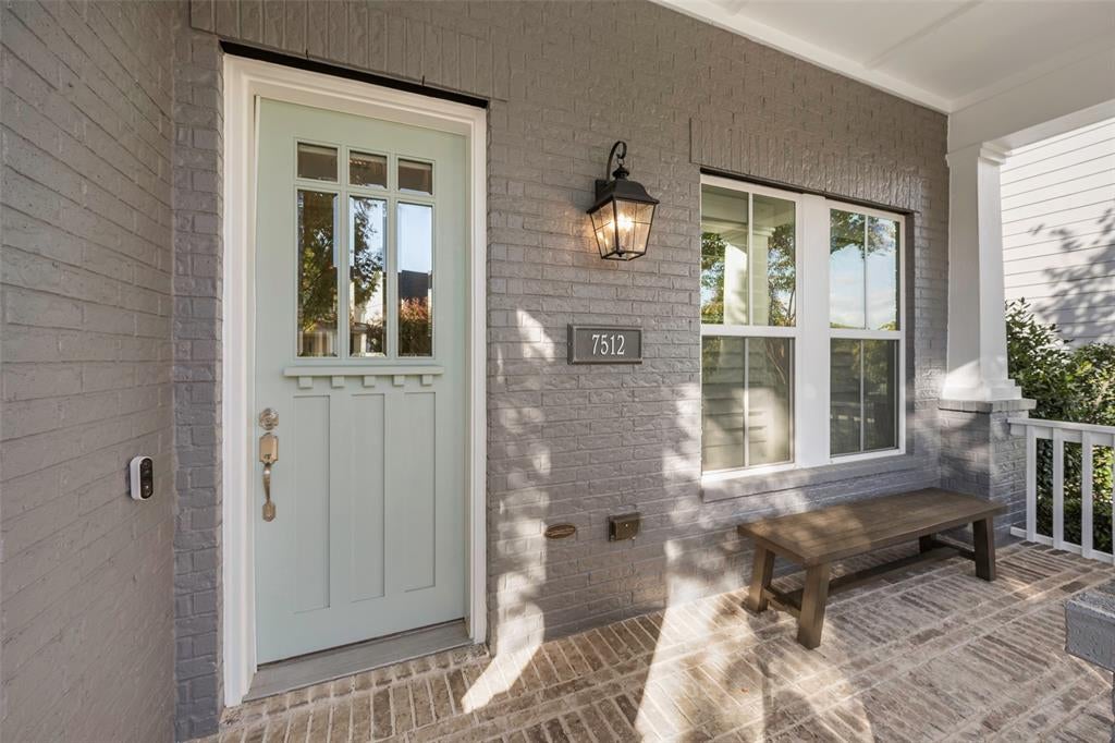 7512 Wescott Lane