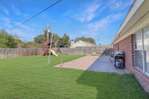 Tiny photo for 428 S Las Vegas Trail, White Settlement, TX 76108 (MLS # 21101696)