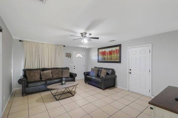 428 S Las Vegas Trail