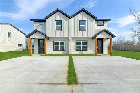 301 Anderson Street B Whitesboro TX 76273