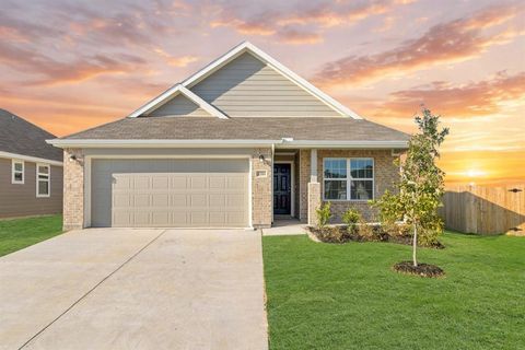 1104 Runway Road Fort Worth TX 76131