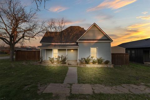 402 N Texas Street Celina TX 75009