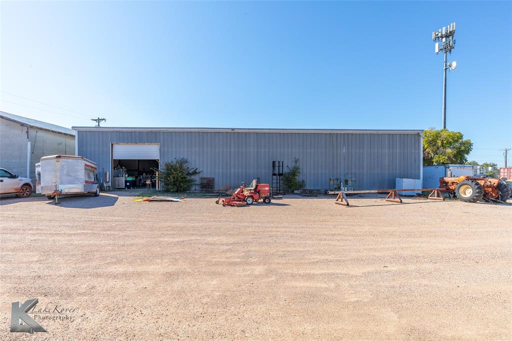 NORTH TREADAWAY - Commercial Sale