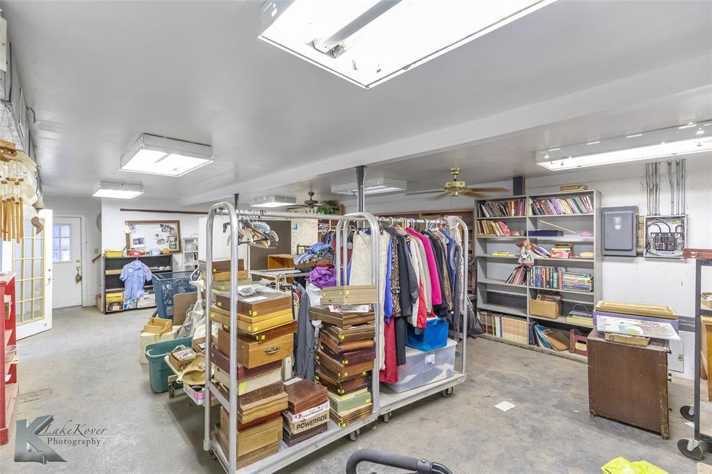 NORTH TREADAWAY - Commercial Sale