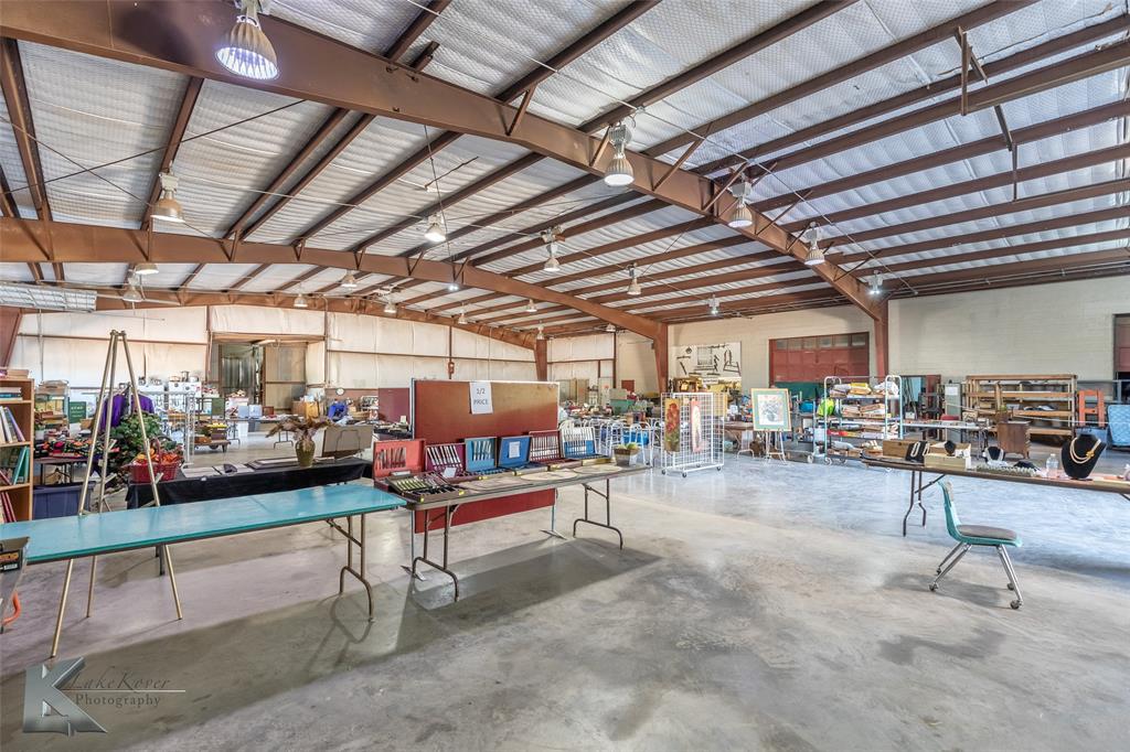 NORTH TREADAWAY - Commercial Sale