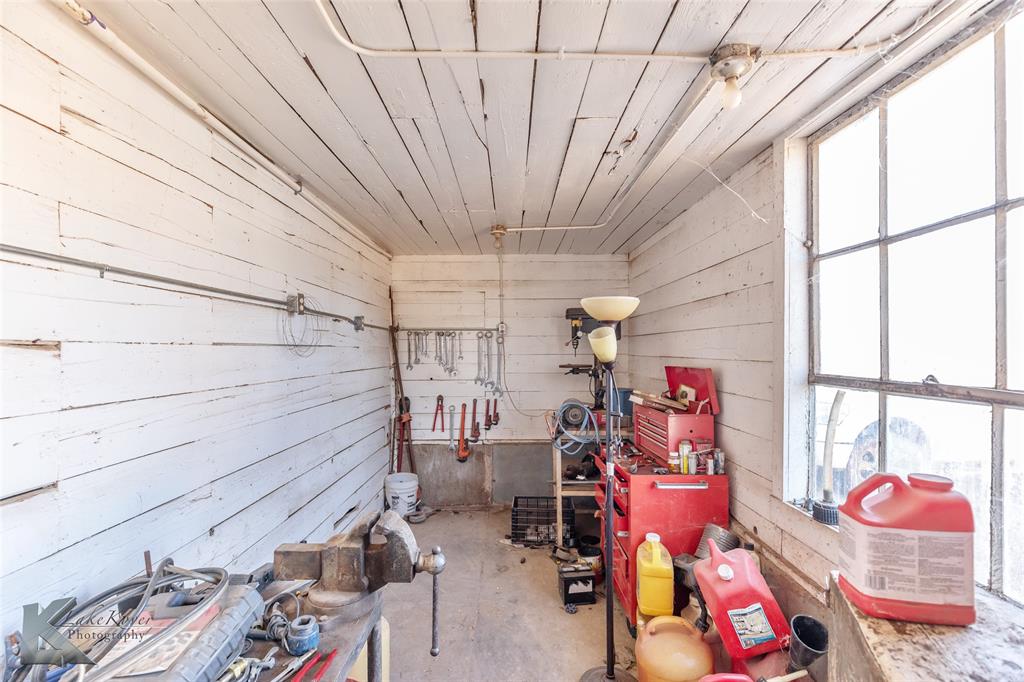 NORTH TREADAWAY - Commercial Sale