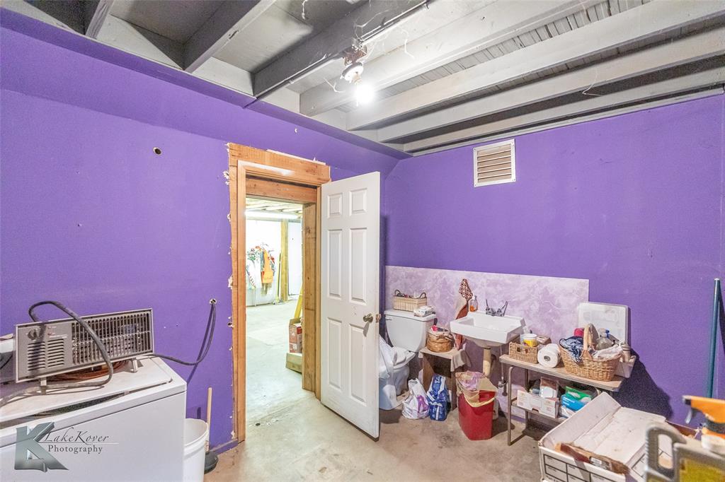 NORTH TREADAWAY - Commercial Sale