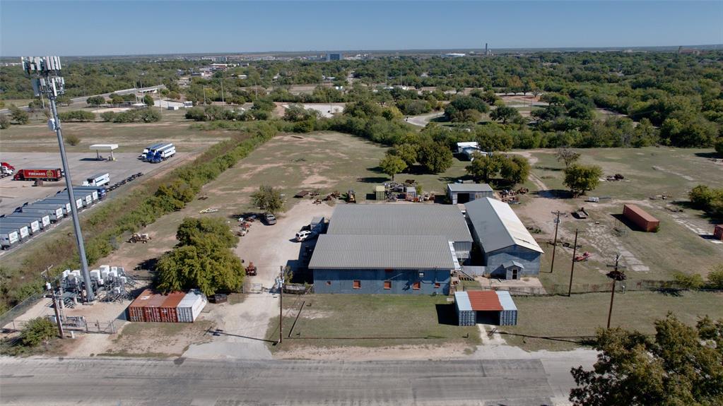 NORTH TREADAWAY - Commercial Sale