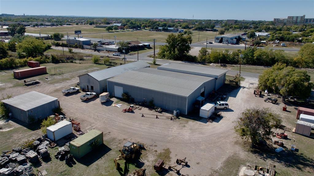NORTH TREADAWAY - Commercial Sale