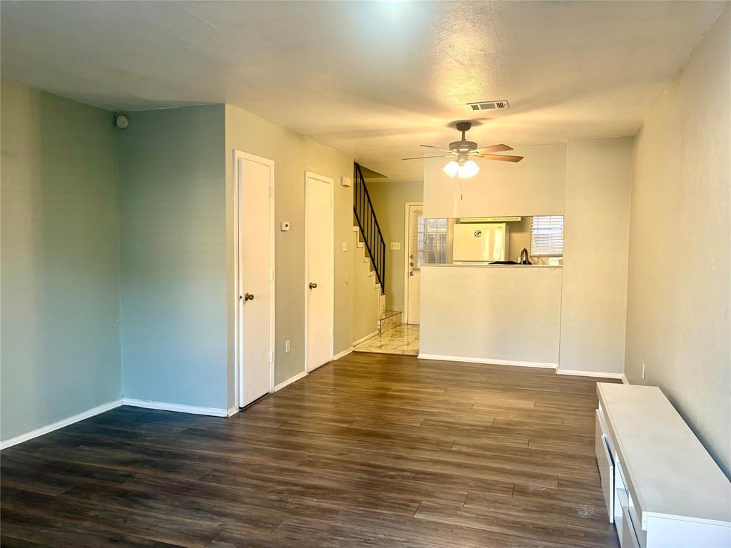 613 Carriagehouse Lane 5