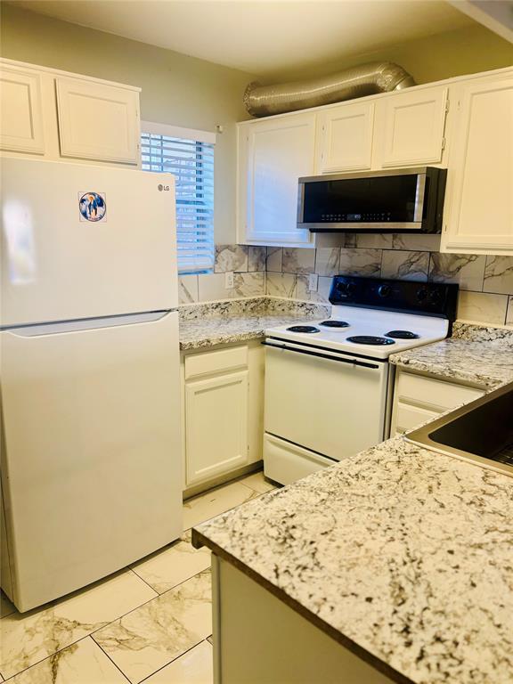 613 Carriagehouse Lane 5