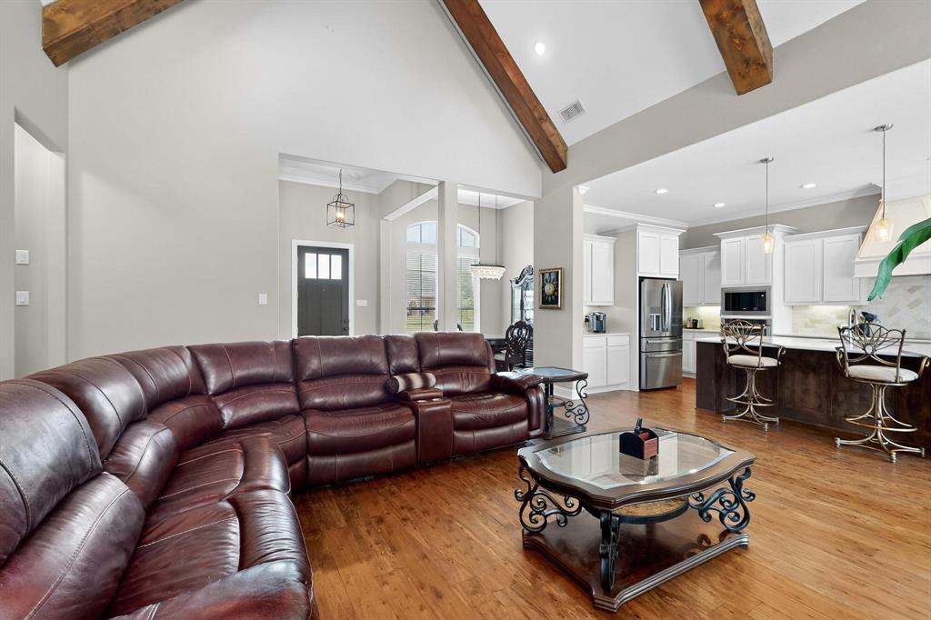 19121 Shortmeadow