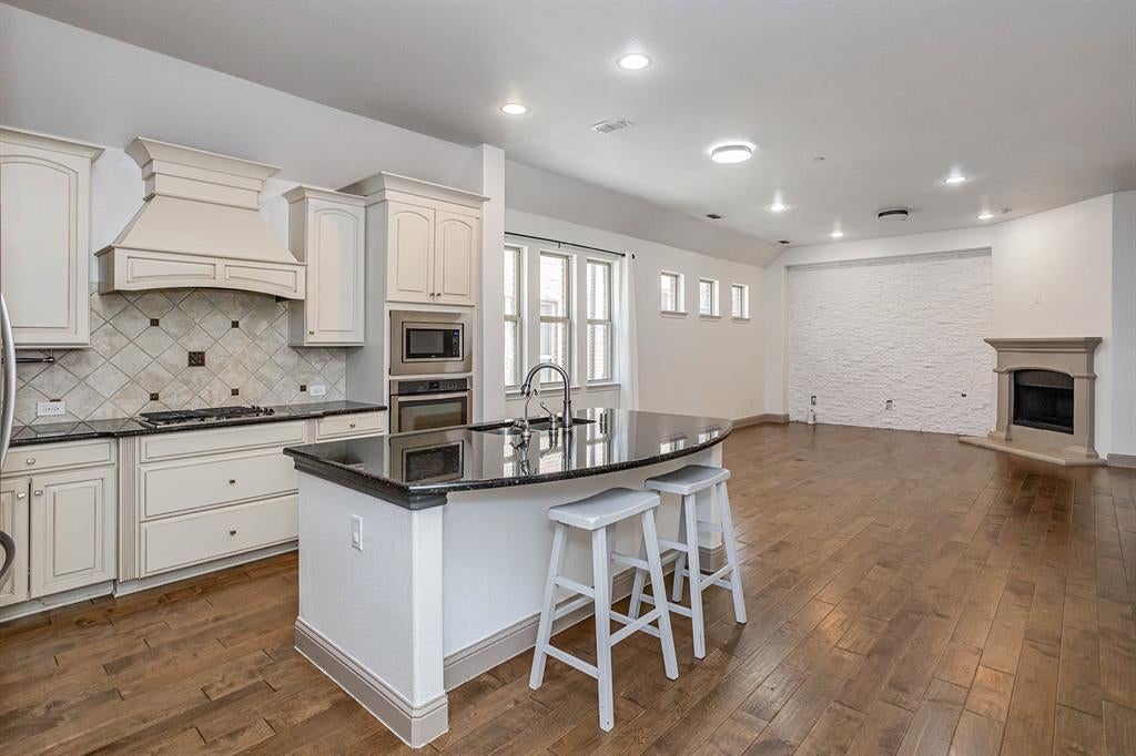 8609 Grassland Drive