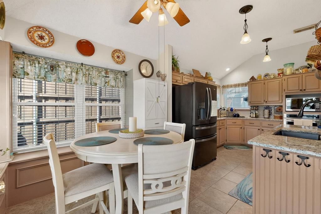 STONE CREEK - Residential