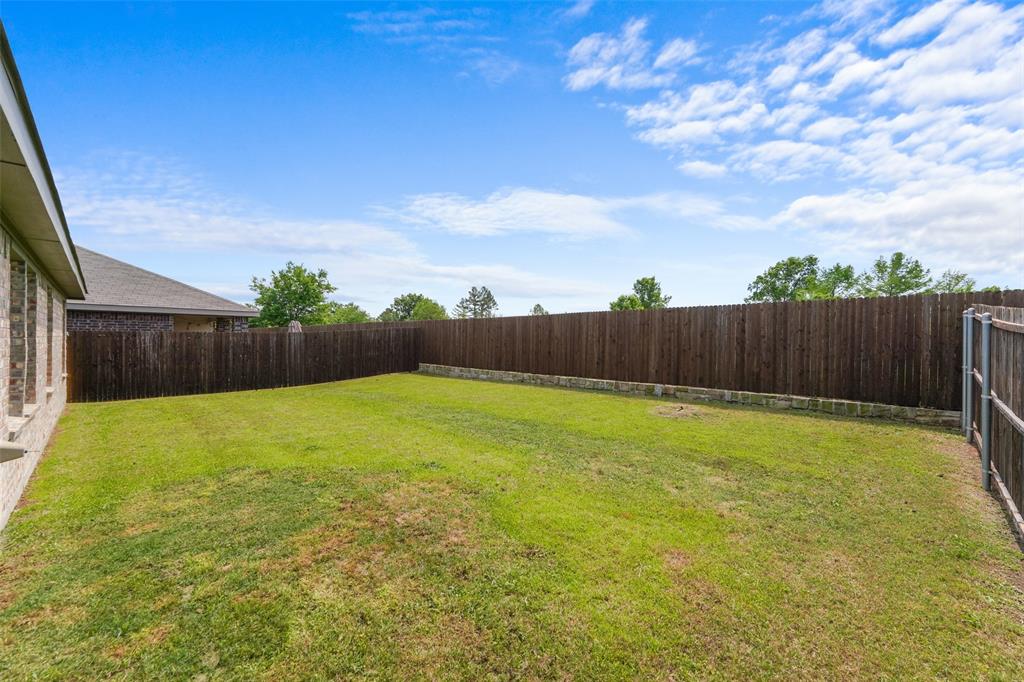 S2388 CADDO DOWNS PH 2 BLK B LOT 101 ACRES .132 - Residential