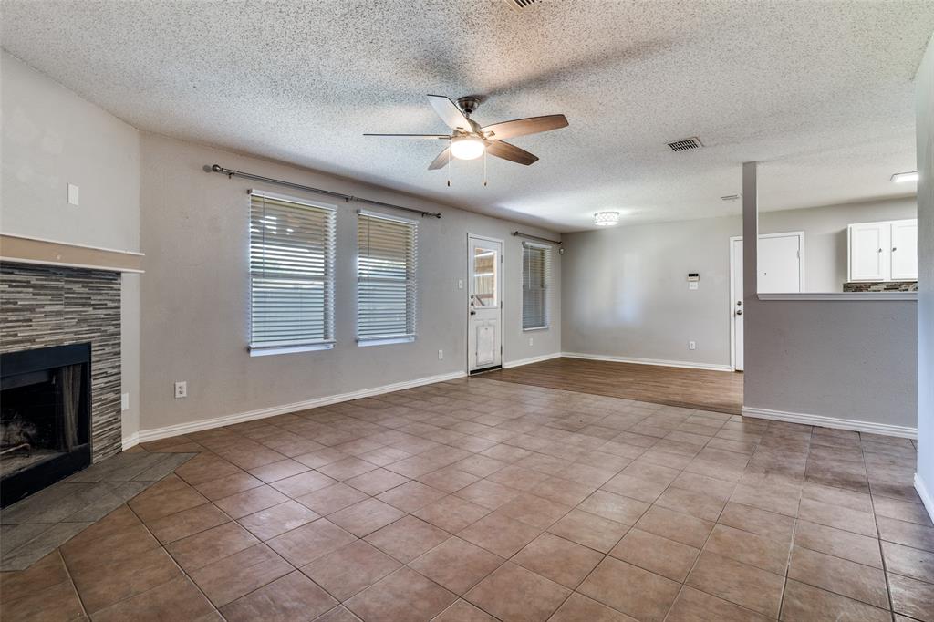 Meadowcreek Estates Ph III - Residential Lease