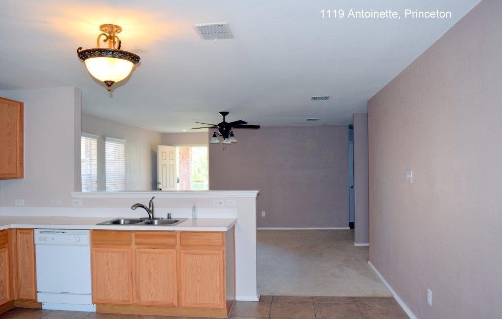 Villas Of Monte Carlo Ph One - Residential Lease