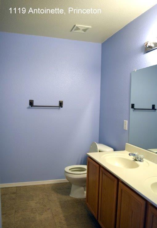 Villas Of Monte Carlo Ph One - Residential Lease