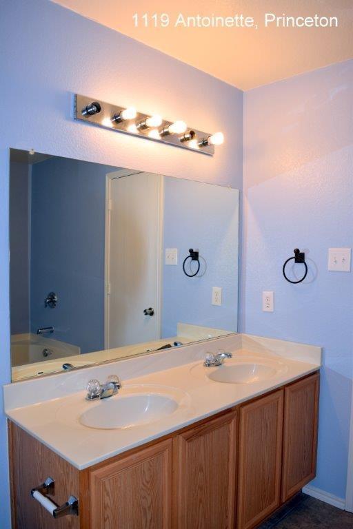 Villas Of Monte Carlo Ph One - Residential Lease