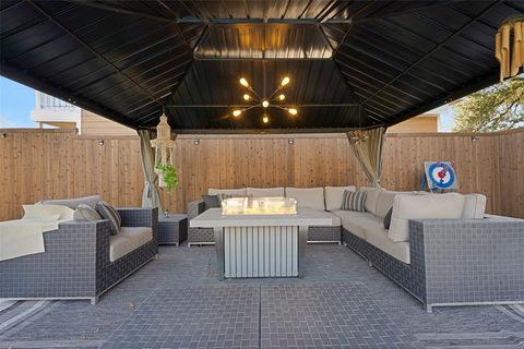 Tiny photo for 3111 Hedgerow Drive, Dallas, TX 75235 (MLS # 21138049)