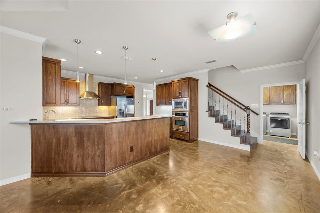 J Roberts - Residential