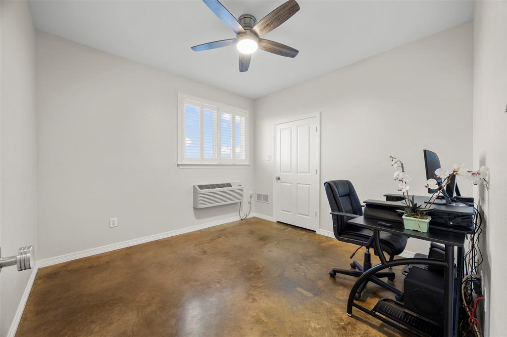 J Roberts - Residential