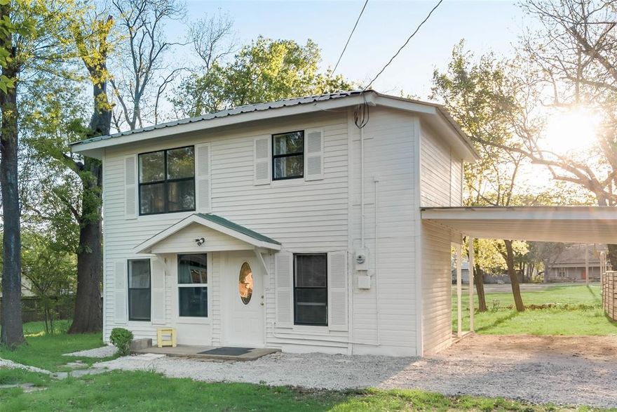 Beautiful house located near Hwy-80, close to restaurants, shopping, entertainment, schools and parks. This two-story home is a great opportunity for first time buyer or someone looking for a house with  an affordable price. This 3-bedroom, 1 -bathroom home is an older home with character. Primary bedroom down stairs.  The the first level has separate living room, kitchen - dining combo, and bedroom with full bathroom.  The other two bedroom are located upstairs and can be used in many ways such as primary bedroom and or attached office or two separate bedrooms. All complete with a fresh recent coat of paint. Ceiling fans have been recently installed as well as a recently replaced water heater. The exterior of the home has an aluminum roof and several windows have been replaced on the home as well. The property also features an 8 x 10 underground storm shelter, providing an added level of protection during severe weather events. The home is also partially fenced with a front gate located at the beginning of the driveway. Don't miss this opportunity!!