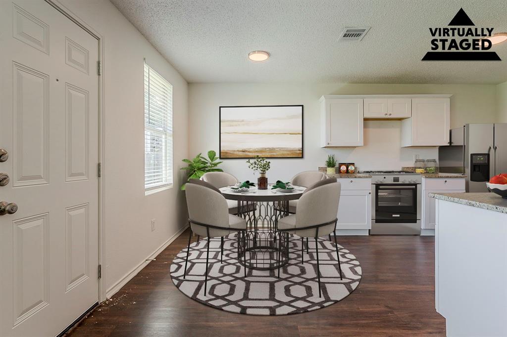 1423 Queen Annes Drive